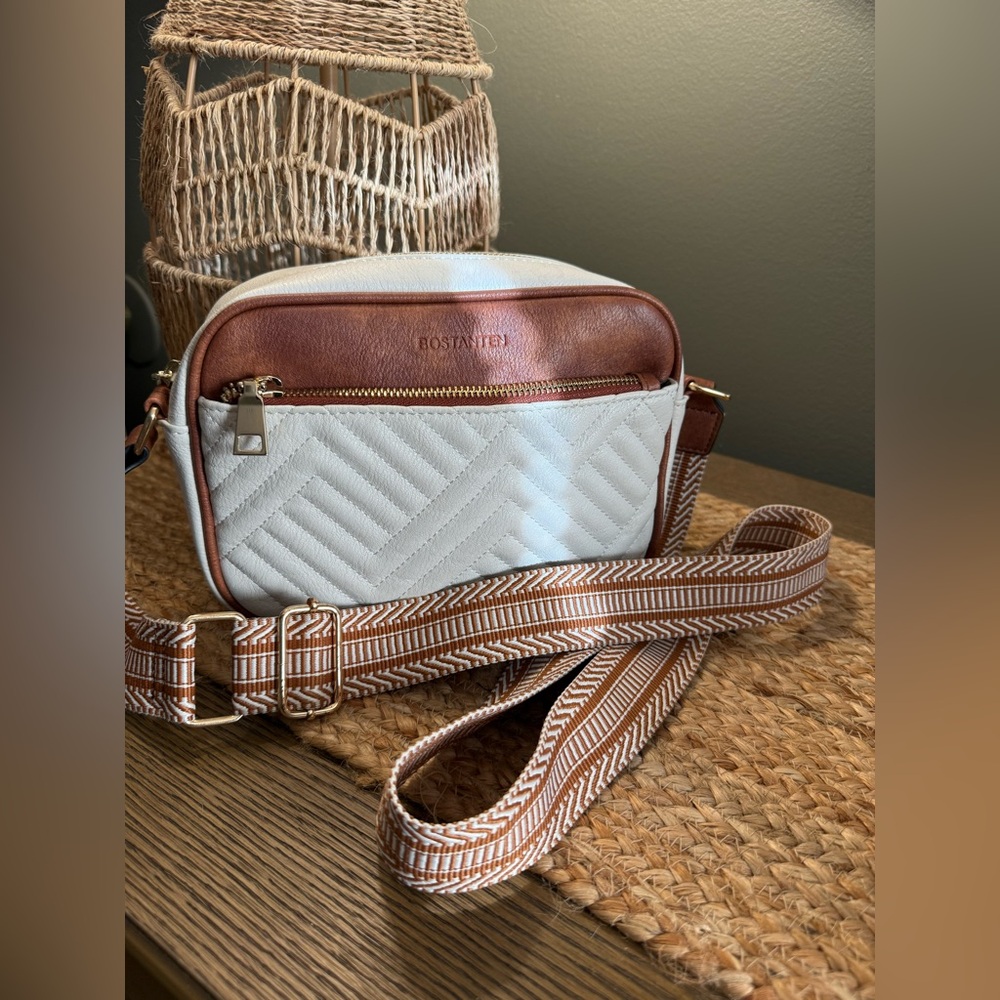 Bostanten Quilted Crossbody Bag in White and Brown - Picture 3 of 9